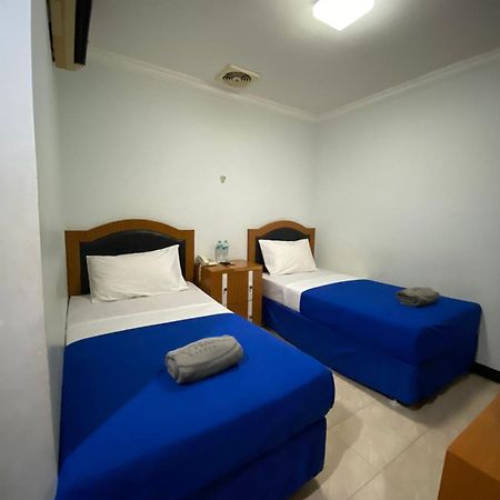 Karsa Utama Hotel Yakarta Exterior foto
