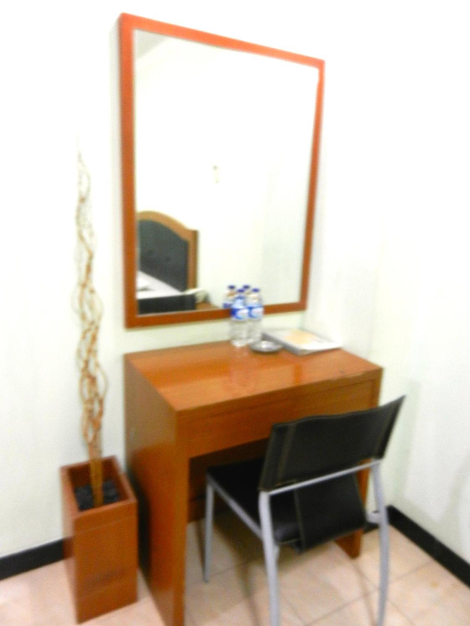 Karsa Utama Hotel Yakarta Habitación foto